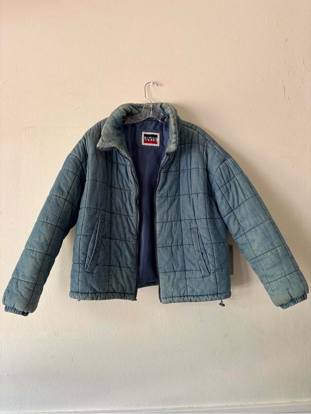 Levi’s Denim Blue Quilted Puffer Jacket XL